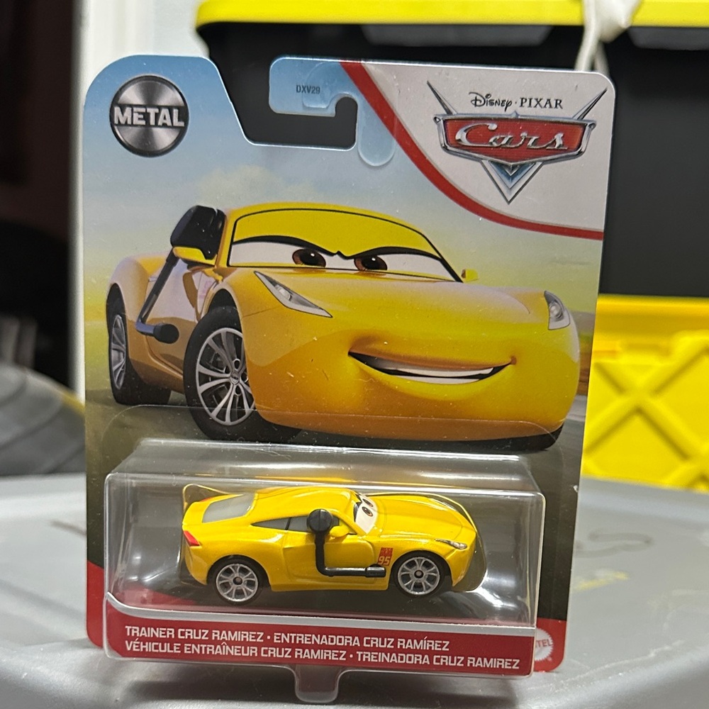 Cars Trainer Cruz Ramirez Toy Car - Yellow